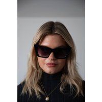 Black Oversized Cateye Sunglasses