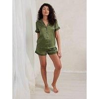 Chelsea Peers Short Sleeve Revere And Short Set In Satin With Lace Trimplain