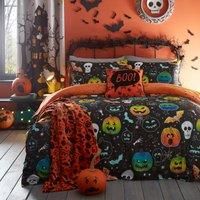 Bedlam - Halloween Pumpkin & Skulls Duvet Cover - Single Bedding Size (140 x 200cm) - Reversible (2 Designs) - Glow in the Dark Duvet Cover - Skeleton & Bat Design with Themed Decorations