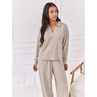 Chelsea Peers Collared V Neck Jumper In Snit - Camel - Brown