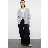 WOVCOR Women's Soft Textured Pocket Detailed Knit Cardigan in Grey | Size: Medium