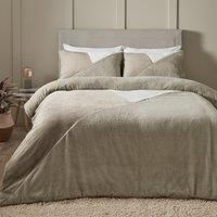 Catherine Lansfield Cosy Larsson Geo Fleece King Duvet Cover Set with Pillowcases Natural