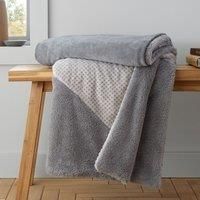 Catherine Lansfield Larsson Geo Cosy Fleece Throw - Grey
