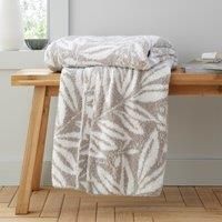 Catherine Lansfield So Soft Sorrel Leaf Print Throw 130 X 170Cm