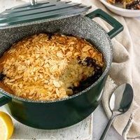 MasterClass Medium Casserole Dish with Lid 4 Litre/24 cm, Lightweight Cast Aluminium, Induction Hob and Oven Safe, Hunter Green