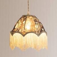https://www.burton.co.uk/product/valuelights-peony-scalloped-floral-fabric-classic-lamp-shade-with-cream-tassels-and-led-bulb_p-87ce0e4e-6530-4950-aa38-c68d2d028711£colour=Multi&size=One%20Size