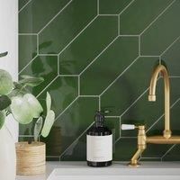 Wickes Boutique Clover Green Gloss Ceramic Wall Tile 300x100mm Pk/40