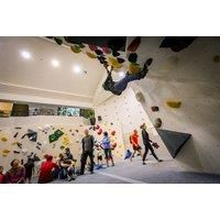 1-Hr Bouldering Session With Full Day Climb Pass - 4 London Locations