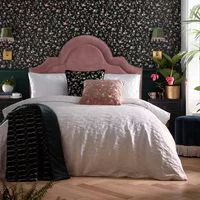 Wedgwood by Clarke & Clarke Duvet cover Wild Strawberry Duvet Set M0090/01/DB