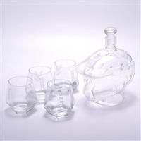 Halo Infinite Master Chief Helmet Shaped Glass Decanter and 4 UNSC Drinking Glasses Set