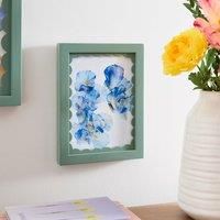 Remi Scalloped Photo Frame