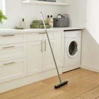 Dunelm Rubber Broom Sage