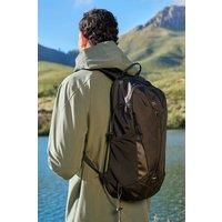 https://www.burton.co.uk/product/mountain-warehouse-stride-rain-cover-zipped-closure-laptop-bottle-pockets-20l-rucksack_p-aaeda3ca-df43-4dcd-ab3c-2bdea6aa1ffc£colour=Black&size=One%20Size