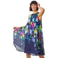 Halter Neck Floral Pleated Swing Dress