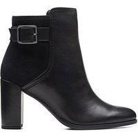 Clarks Freva85 Buckle Boots - Black Leather