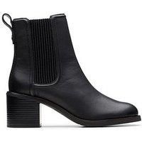 LADIES CLARKS LEATHER PULL ON BLOCK HEEL CHAMBERLY TOP CHELSEA ANKLE BOOTS SIZE