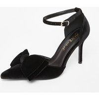Quiz Women's Black Wide Fit Velvet Bow Court Heels | Size: 8