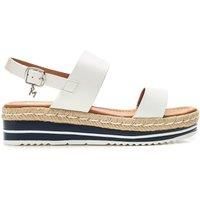 'Periso' Porvair Flatforms