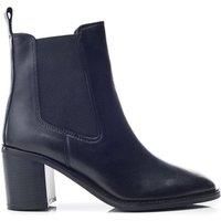 b.soleful Women's 'B.Harry' Leather Heeled Boots in Black | Size: 7