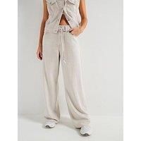 Levis  XL STRAIGHT  women's Flare / wide jeans in White