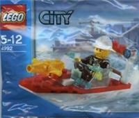 LEGO Set 4992 - Fire Boat & Fire Fighter Minifigure - 100% Complete Model