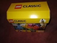LEGO Classic Creative Building Set (10702), New in Damaged Box Opened