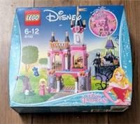 LEGO 41152 Disney Princess Sleeping Beauty’s Fairytale Castle Toy with Aurora and Maleficent figures
