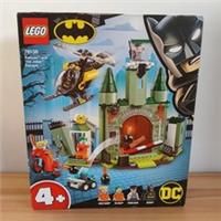 LEGO 76138 DC Batman 4+ Batman and The Joker Escape, Toys for Boys and Girls Age 4 with Buildable Helicopter