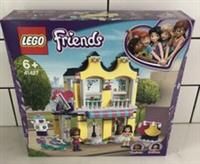 LEGO 41427 Friends Emma's Fashion Shop Accessories Store  Play Set with Emma & Andrea