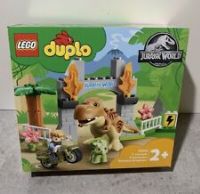 LEGO DUPLO 10939 Jurassic World T.rex and Triceratops Dinosaur Breakout Age 2+