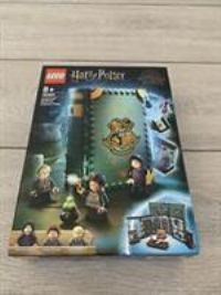 LEGO 76383 Harry Potter Hogwarts Moment: Potions Class,Collectible Book Toy, Travel Case, Portable Playset