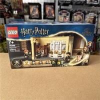 LEGO 76386 Harry Potter Hogwarts: Polyjuice Potion Mistake Castle Set with 20th Anniversary Golden Minifigure and Transforming Minifigures