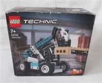 LEGO TECHNIC: Telehandler (42133)