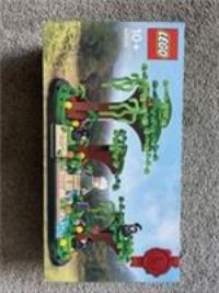LEGO Promotional: Jane Goodall Tribute (40530)