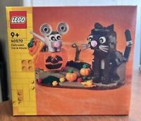 LEGO 40570 Seasonal Halloween Cat and Mouse Set Adorable Hide and Seek Display Set With Massive Pumpkin and Autumn Colours With Rotating Base 328 Pieces 9+