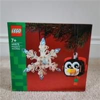 Lego Seasonal 40572 Penguin & Snowflake Christmas Ornament Decoration Retired