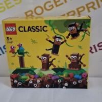 LEGO 11031 Classic Creative Monkey Fun Creative Play With 4 Buildable Monkeys Ideal for Young Builders 5+ 135 Pieces