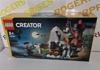 LEGO 40597 Scary Pirate Island New