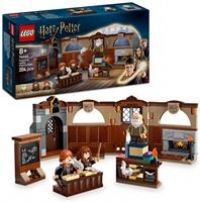 LEGO Harry Potter Hogwarts Castle: Charms Class Set with 3 Minifugures incl. Hermione Granger & Ron Weasley, Features Wingardium Leviosa Levitation Function, Toy for 8+ Year Old Boys & Girls 76442