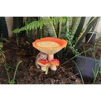 Rustic Resin Hedgehog & Mushroom Garden Ornament Bird Feeder - Outdoor Decor Sculpture