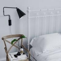 By Rydns Yukon wall light with a plug