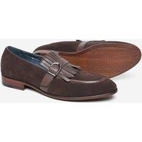 https://www.burton.co.uk/product/alexander-pace-byron-premium-suede-loafer_p-dd6ba02f-58fa-467c-840a-8cfe6c66e990£colour=Brown&size=7