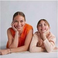 Rhodium-Plated Cubic Zirconia 'Mama' Bracelet - Elegant Bow Clasp Gift for Mum