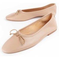 Montevita  -  women's Shoes (Pumps / Ballerinas) in Beige