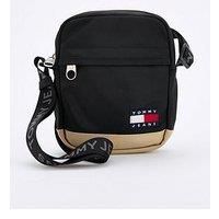 Tommy Jeans  TJM ESS DAILY SQUARED REPORTER  men's Pouch in Black