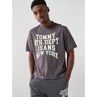 Tommy Jeans 90S Boxy Fit Varsity T-Shirt - Black
