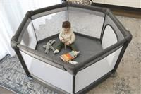 Dreambaby Explore Playpen - Deluxe Padded Frame with Fitted Floor Mat, Easy-View Mesh Sides, Zipped Entrance Way, Secure Suction Cup Feet, Water Resistant, 6m+, 140cm Wide - 70cm Tall
